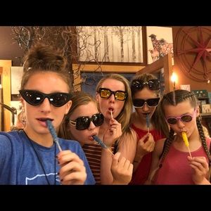 Meet your Posher, Trinity